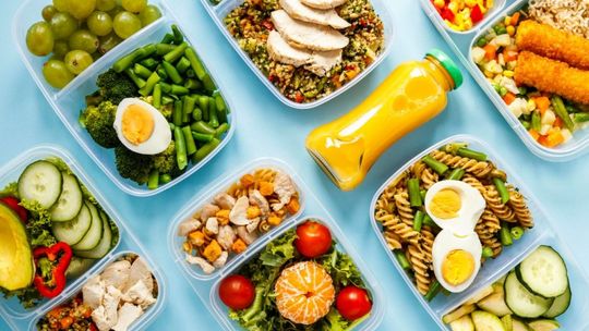 Jak zbilansować dietę bez ryb: Porady dla alergików i wegan