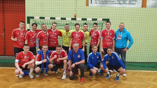 Jurand zdeklasował Włókniarza i umocnił się na pozycji lidera