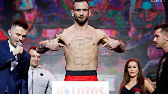 Kamil Łebkowski wraca do klatki. "Znokautuję chłopa"