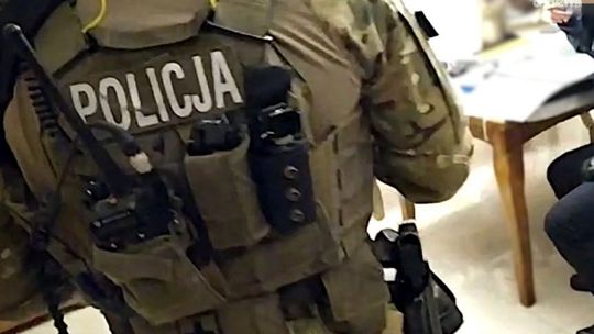 Kolejna grupa przestępcza na Mazowszu rozbita. Policja przejęła narkotyki i broń