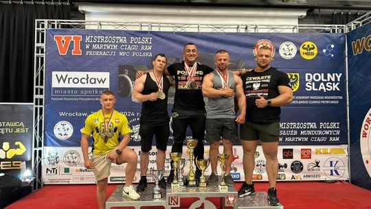 Kolejne sukcesy Mariusza Bartołowicza w dźwiganiu ciężarów