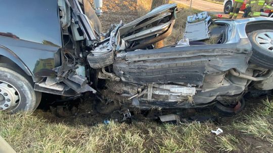 Kolejny tragiczny wypadek w regionie. W Golanach zginęła jedna osoba, inna trafiła do szpitala