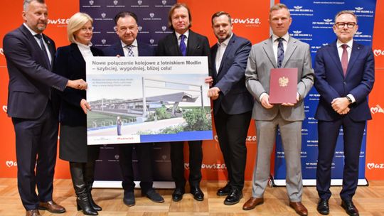 Kolejowy krok w stronę połączenia z lotniskiem w Modlinie