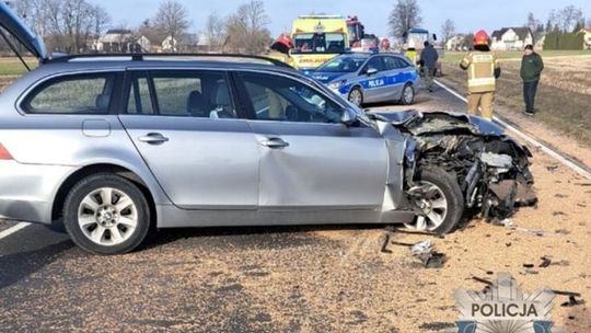 Kolizja drogowa w Nowym Gołyminie - kierowca BMW z prawie 3 promilami alkoholu