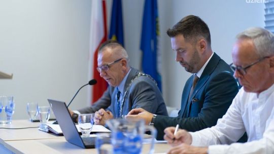 Komitet rewitalizacji, program oddłużeniowy i nowe miasto partnerskie na sierpniowej sesji RM Ciechanów