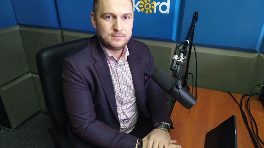 Konrad Wojnarowski: Lotnisko w Modlinie to źdźbło w oku rządzących