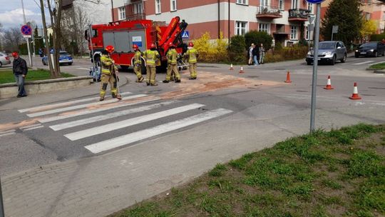 Kraksa na Kopernika. Osobówka zderzyła się z motocyklem