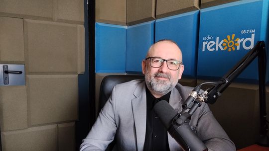 Krzysztof Bieńkowski: Lewica ma czerwone legitymacje i czerwone twarze od pijaństwa