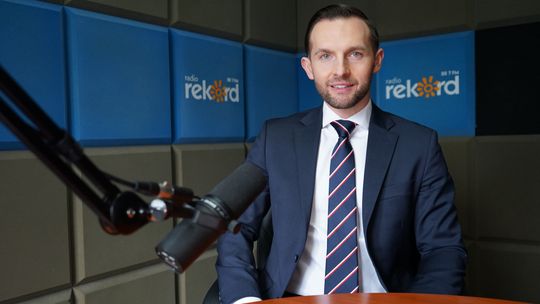 Krzysztof Kosiński w studiu Radia Rekord Mazowsze