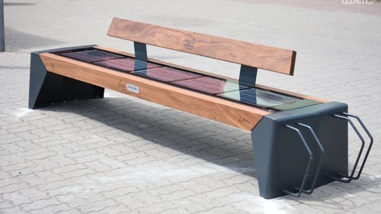 Ławki solarne w Ciechanowie