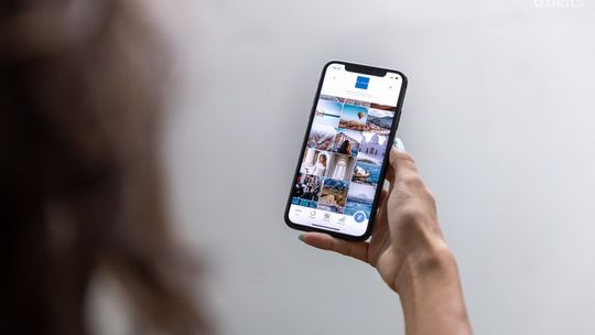 LoveHub.app: Rewolucja w romansach w erze cyfrowej w Dubaju