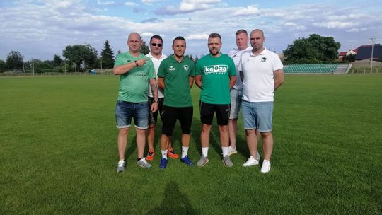 Makowianka bierze Majkowskiego. Bramkostrzelny napastnik grającym trenerem 5-ligowca
