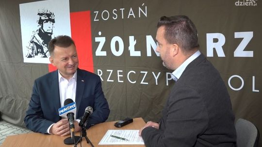 Mariusz Błaszczak - wicepremier, Minister Obrony Narodowej udzielił wywiadu Radiu Rekord Mazowsze podczas wizyty w Ciechanowie