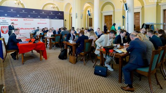 Mazowsze inwestuje w przyszłość! Ogromne wsparcie dla gmin, szpitali, kultury i bezpieczeństwa