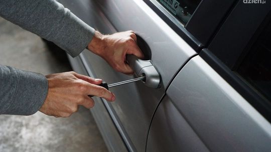 Mercedes, agregat a nawet zboże - złodziej połaszczy się na wszystko