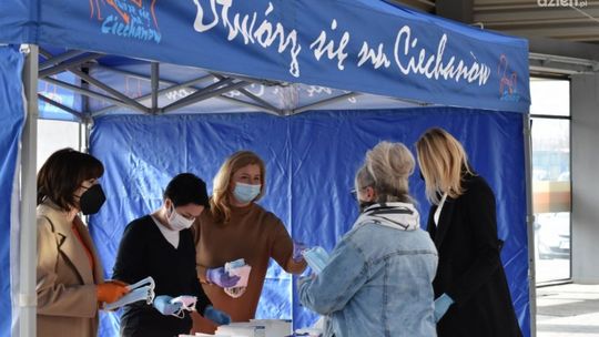 Miasto rozdaje darmowe maseczki dla mieszkańców