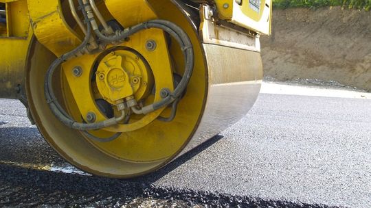 Miliony na drogi w gminie Opinogóra Górna, wójt zapowiada kolejne inwestycje