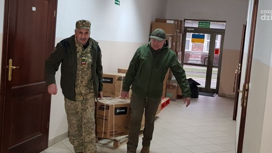 Mława pomaga na froncie. Generatory prądotwórcze i środki higieniczne dla ukraińskich żołnierzy