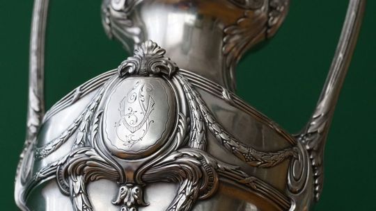 Muzeum Szlachty Mazowieckiej pokazało Puchar Ciechanowskiego Koła Cyklistów z 1934 roku! 