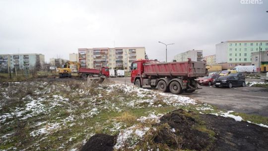 Na Reutta budują parking. Wiemy, kiedy zakończą się prace 
