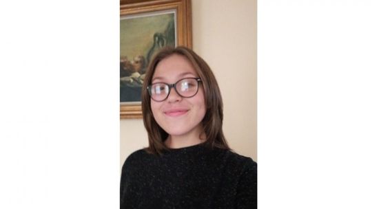 Nie ma z nią kontaktu. Wyszła z domu i do tej pory nie powróciła. Kornelia ma 15 lat
