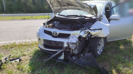 Nie wyhamował na S7. Trzy osoby w szpitalu po zderzeniu pod Mławą