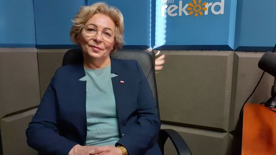 O swoich najbliższych zamierzeniach, koalicji PIS - PSL i wojsku w Ciechanowie - poseł Anna Cicholska w Radiu Rekord