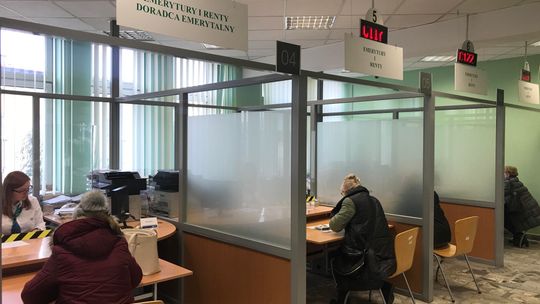 Od 1 września niższe limity dorabiania do emerytury i renty