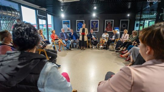 „Okrągły Stół Wokół Zdrowia Psychicznego Dzieci i Młodzieży”
