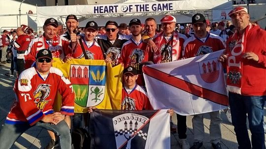 Orły Przasnysz i Ice Team Ciechanów dopingowały Polskę na Mistrzostwach Świata w hokeju na lodzie