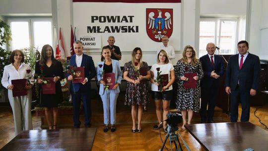 Ośmioro nauczycieli z powiatu mławskiego otrzymało awanse zawodowe!