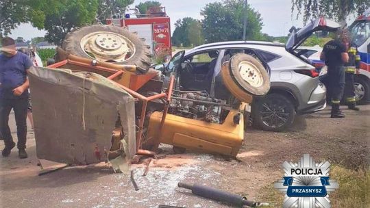 Pasażer ciągnika ranny. Wypadek przy lotnisku