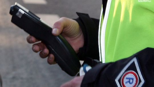 Pijany 72-latek za kierownicą Audi! Miał trzy sądowe zakazy i był poszukiwany