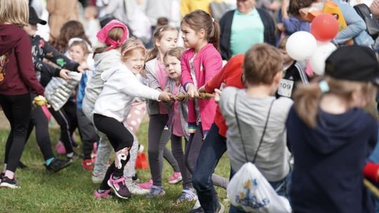 Piknik sportowo-rekreacyjny w Parku Miejskim Jeziorko