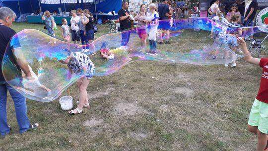 Piknik w Krasnem: Siła współpracy i sukces społeczności lokalnej