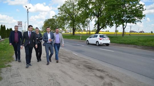 Pilne! Chruszczewo ze ścieżką rowerową