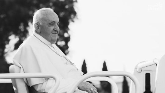#Pilne Nie żyje papież Franciszek