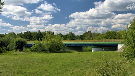 Pilne! Niewybuch w rzece, utrudnienia na 50-tce AKTUALIZACJA