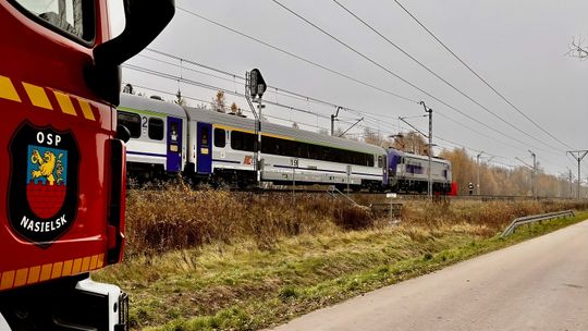 Zatrzymany pociąg po potrąceniu kobiety