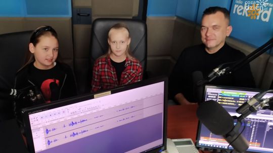 Piotr Pszczółkowski, Julia Kazula i Amelia Długoszewska z ciechanowskiej Akademii Dźwięku