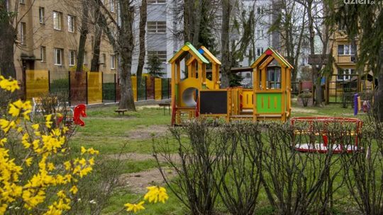 Place zabaw po liftingu. Pojawiły się m.in. nowe zjeżdżalnie