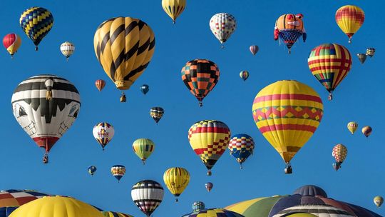 Płońsk: Niebo wypełni się kolorami. Nadchodzi Pierwsza Fiesta Balonowa