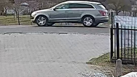 Płońska policja na tropie Audi Q7. Prawdopodobnie tym samochodem śmiertelnie potrącona została rowerzystka