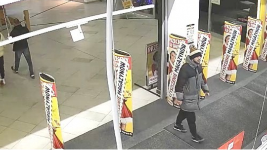 Policja prosi o pomoc w ustaleniu tożsamości złodziei
