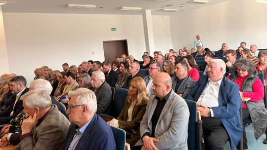 Politycy rozmawiali z mieszkańcami Ciechanowa. Debata o przyszłości regionu
