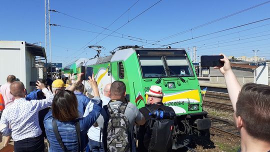 Pomorzanie na Mazowsze, Mazowszanie na Pomorze. Tanio, szybko i wygodnie. Na tory wyjechały mazowieckie "Słoneczne"