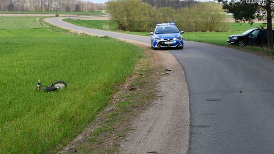 Poważny wypadek pod Dzierzgowem. Ranna 5 letnia rowerzystka