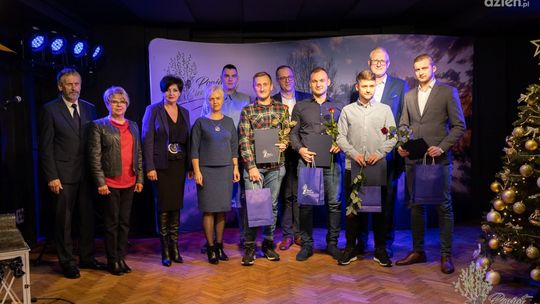 Powiat ciechanowski nagrodził trenerów i zawodników