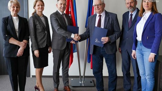 Powiat Ciechanowski sfinansuje Szkołę Rodzenia