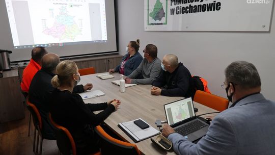 Powiatowy Zarząd Dróg w Ciechanowie planuje koszenie poboczy. Sprawdźcie gdzie i kiedy! 